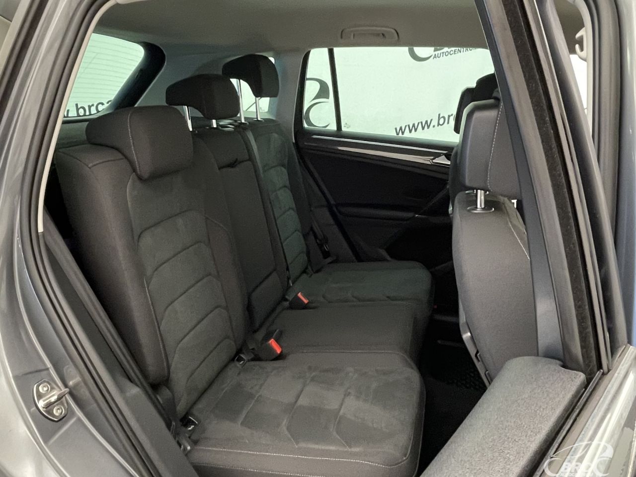 Volkswagen Tiguan | 10