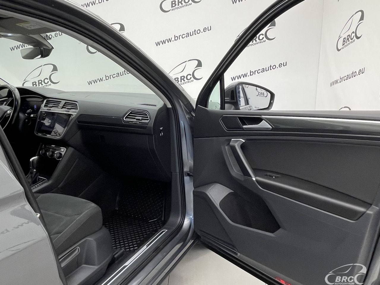 Volkswagen Tiguan | 7