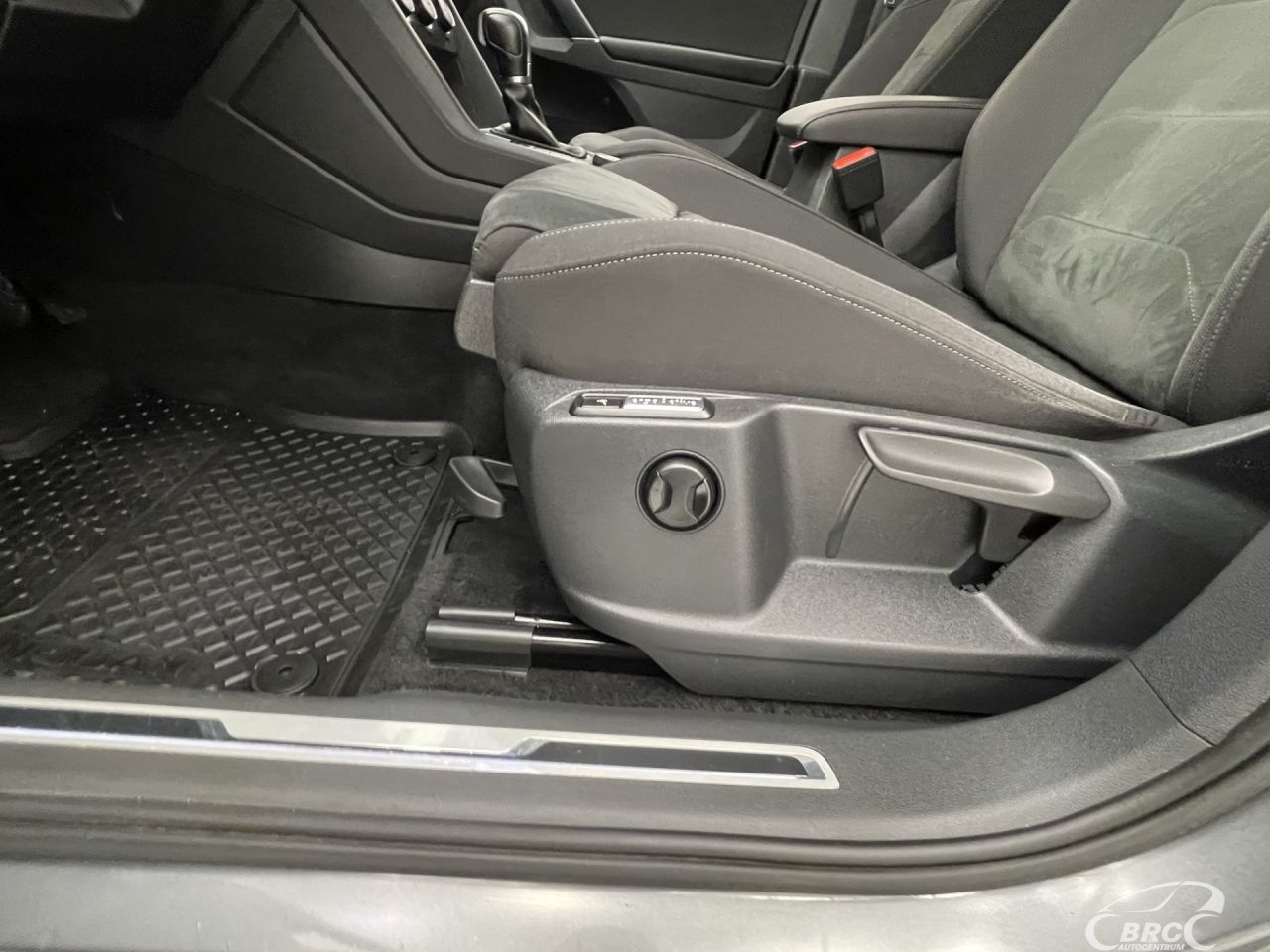 Volkswagen Tiguan | 21