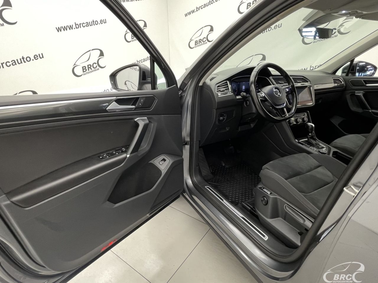 Volkswagen Tiguan | 18
