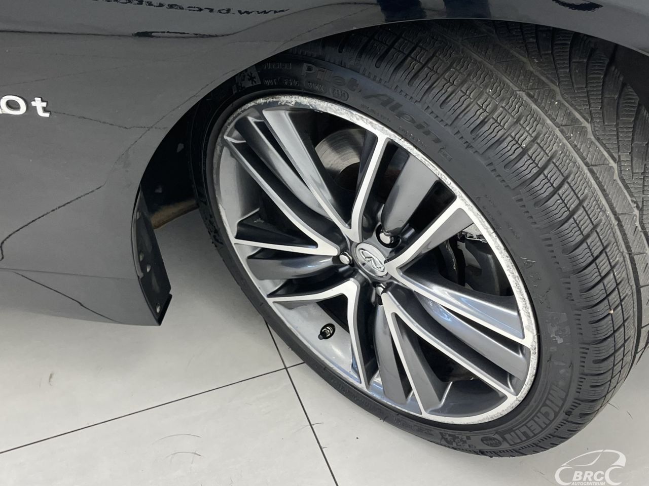 Infiniti Q50 | 48