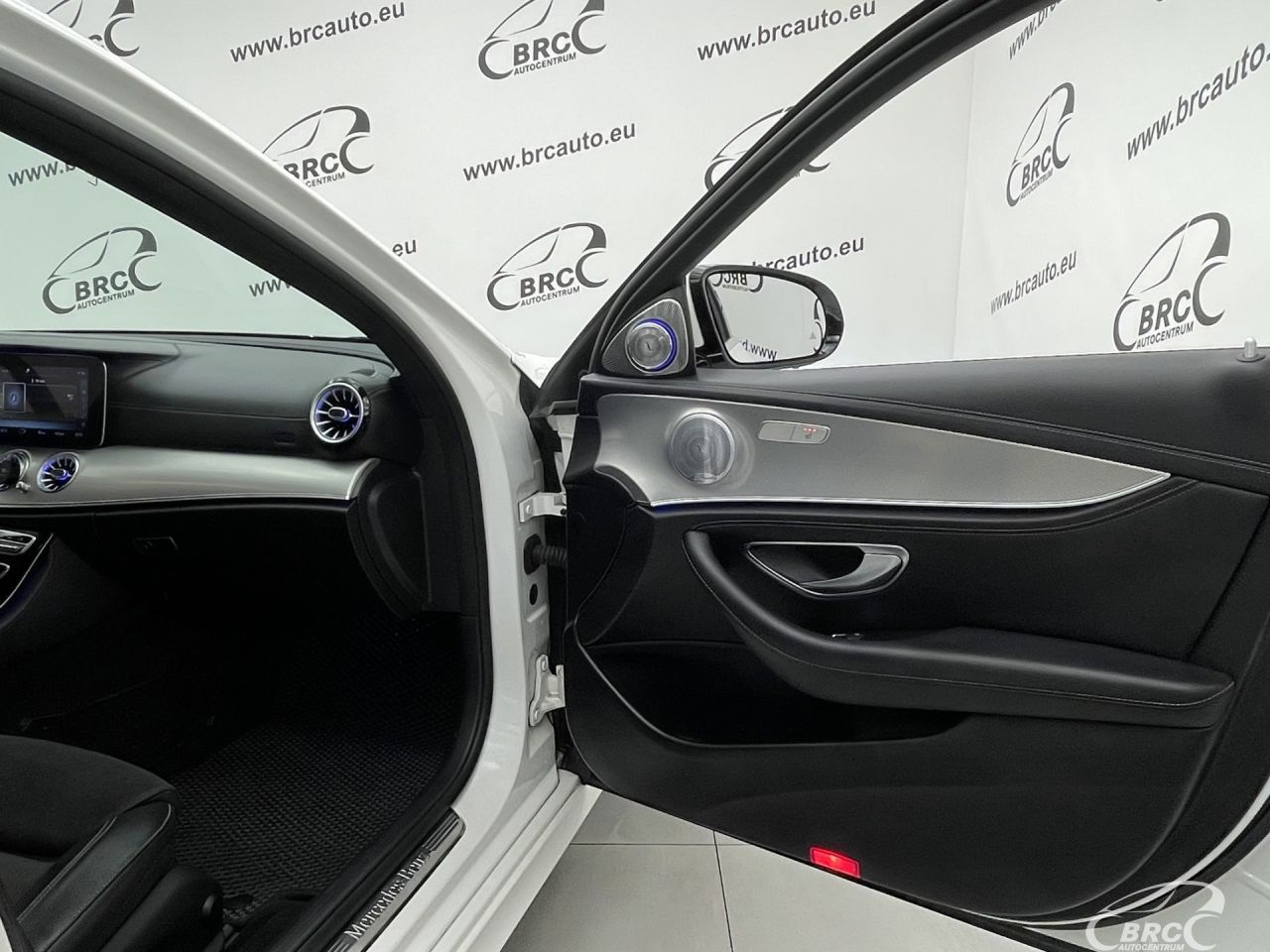 Mercedes-Benz E220 | 7