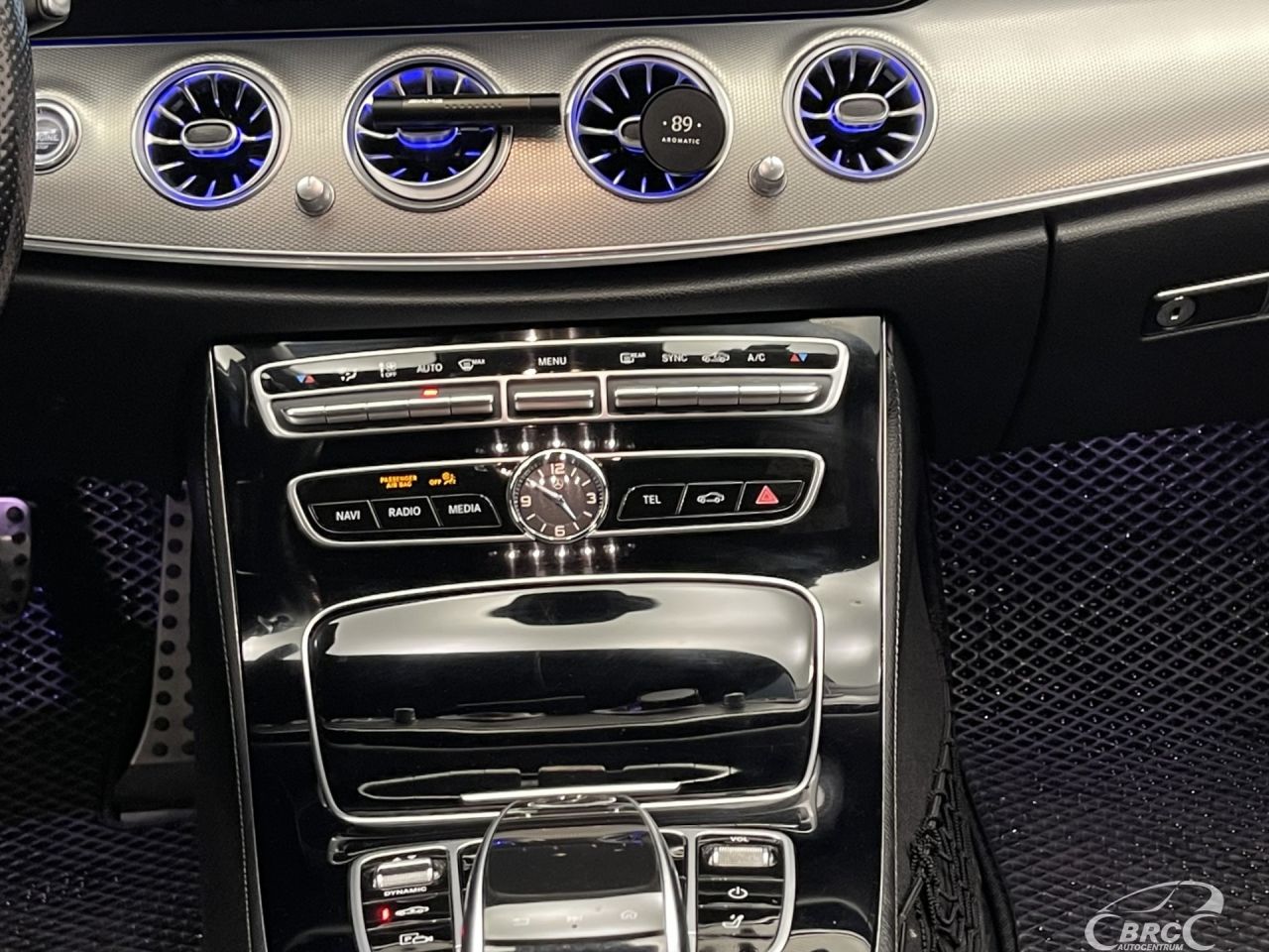 Mercedes-Benz E220 | 16