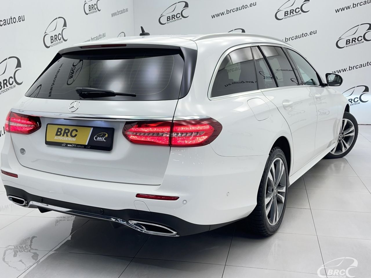 Mercedes-Benz E220 | 54