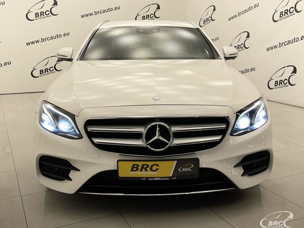 Mercedes-Benz E220 | 55