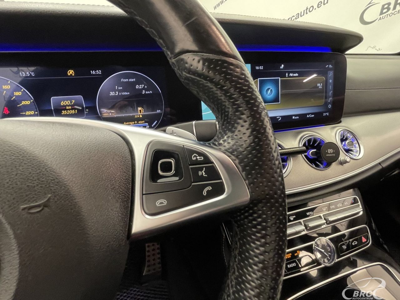 Mercedes-Benz E220 | 29