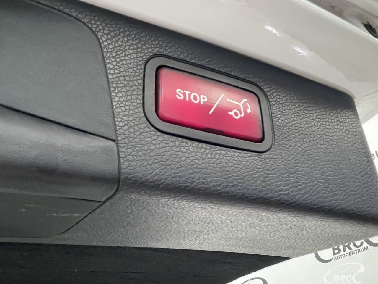 Mercedes-Benz E220 | 50