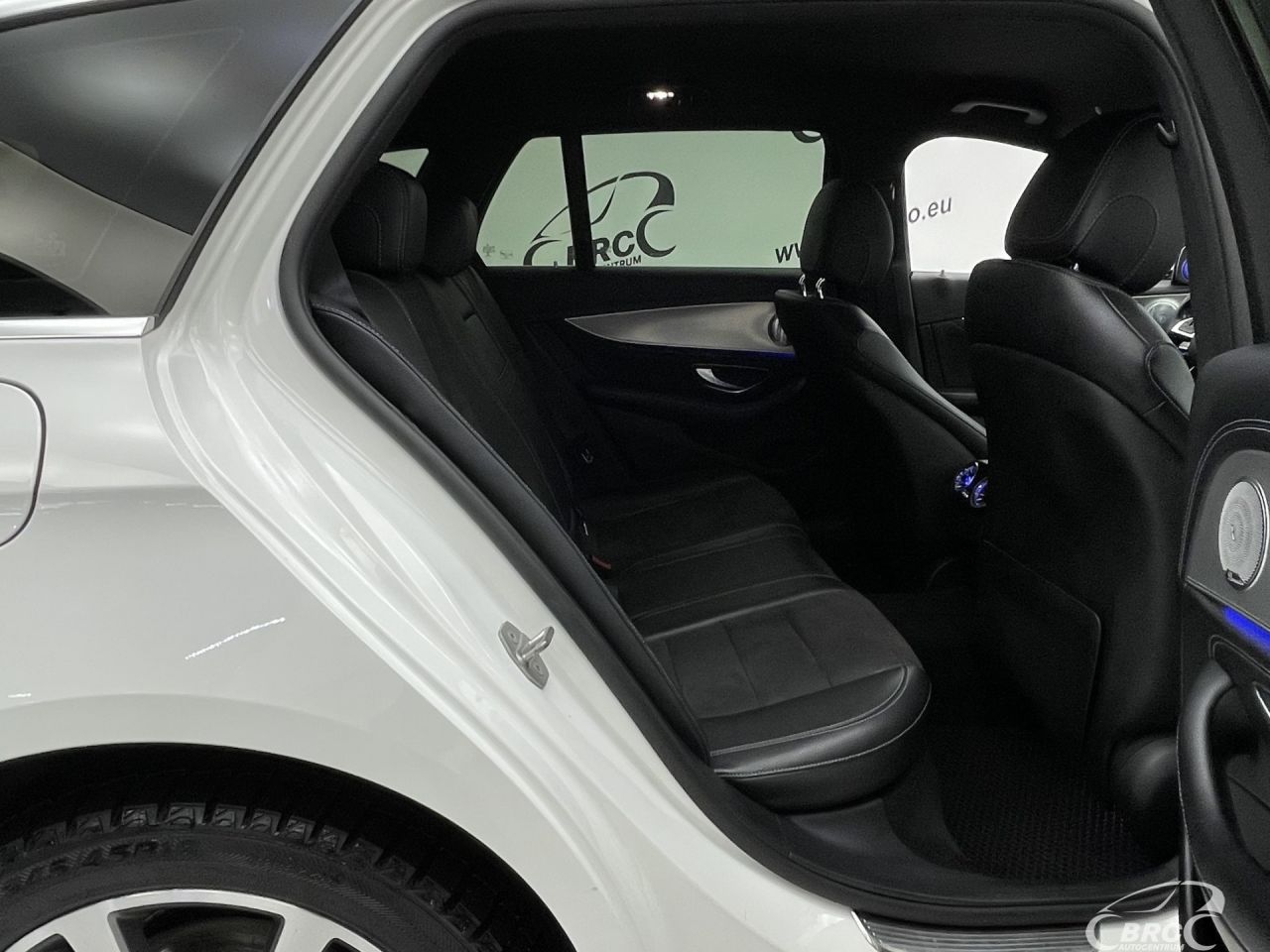 Mercedes-Benz E220 | 9