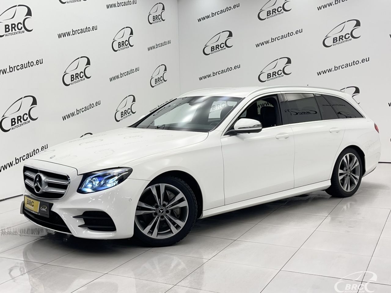 Mercedes-Benz E220 | 52