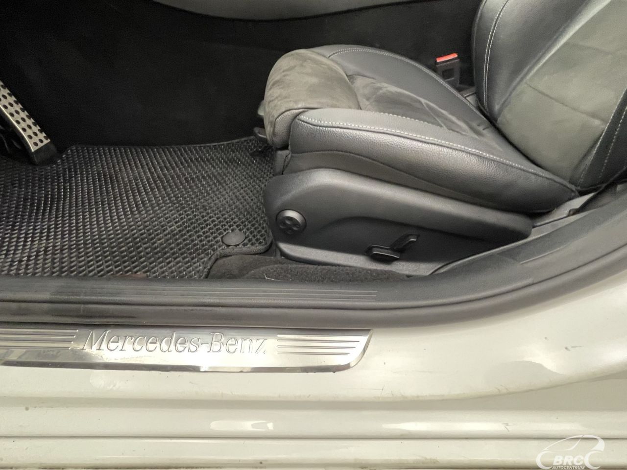 Mercedes-Benz E220 | 21
