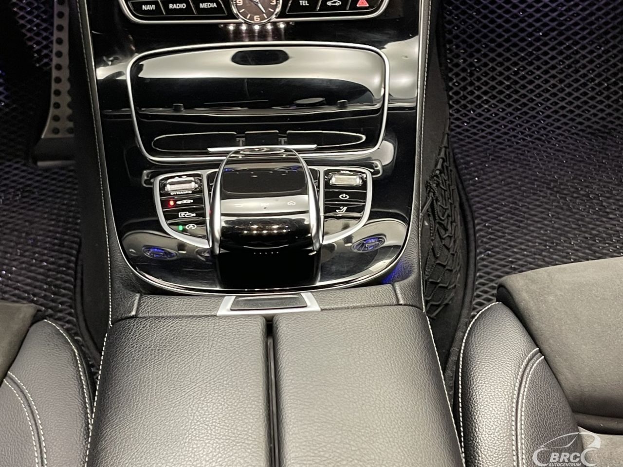 Mercedes-Benz E220 | 17