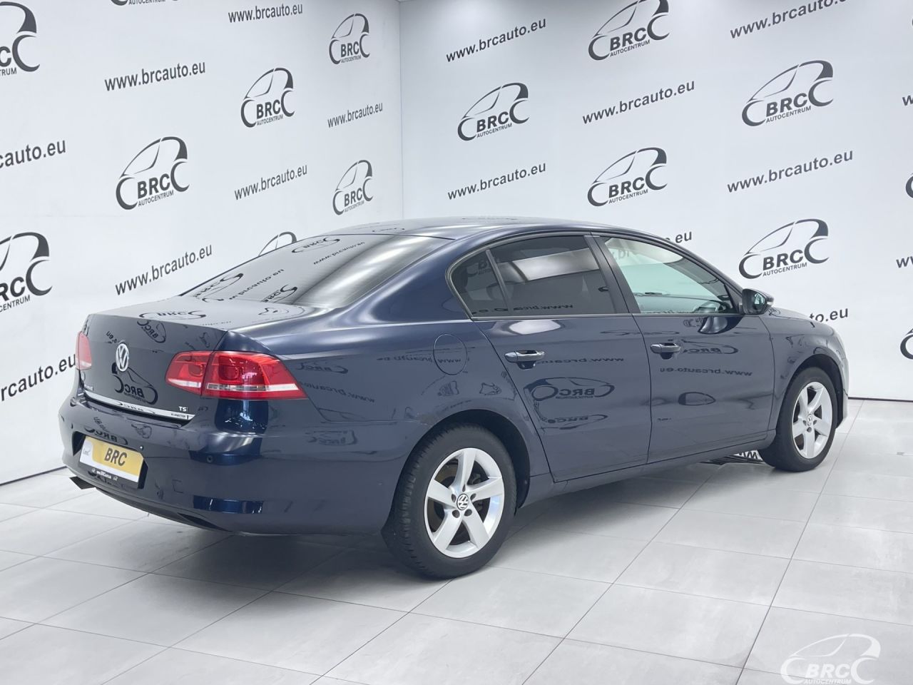 Volkswagen Passat | 1