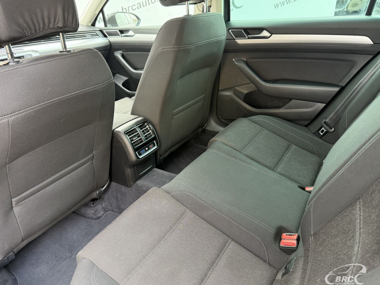 Volkswagen Passat | 13