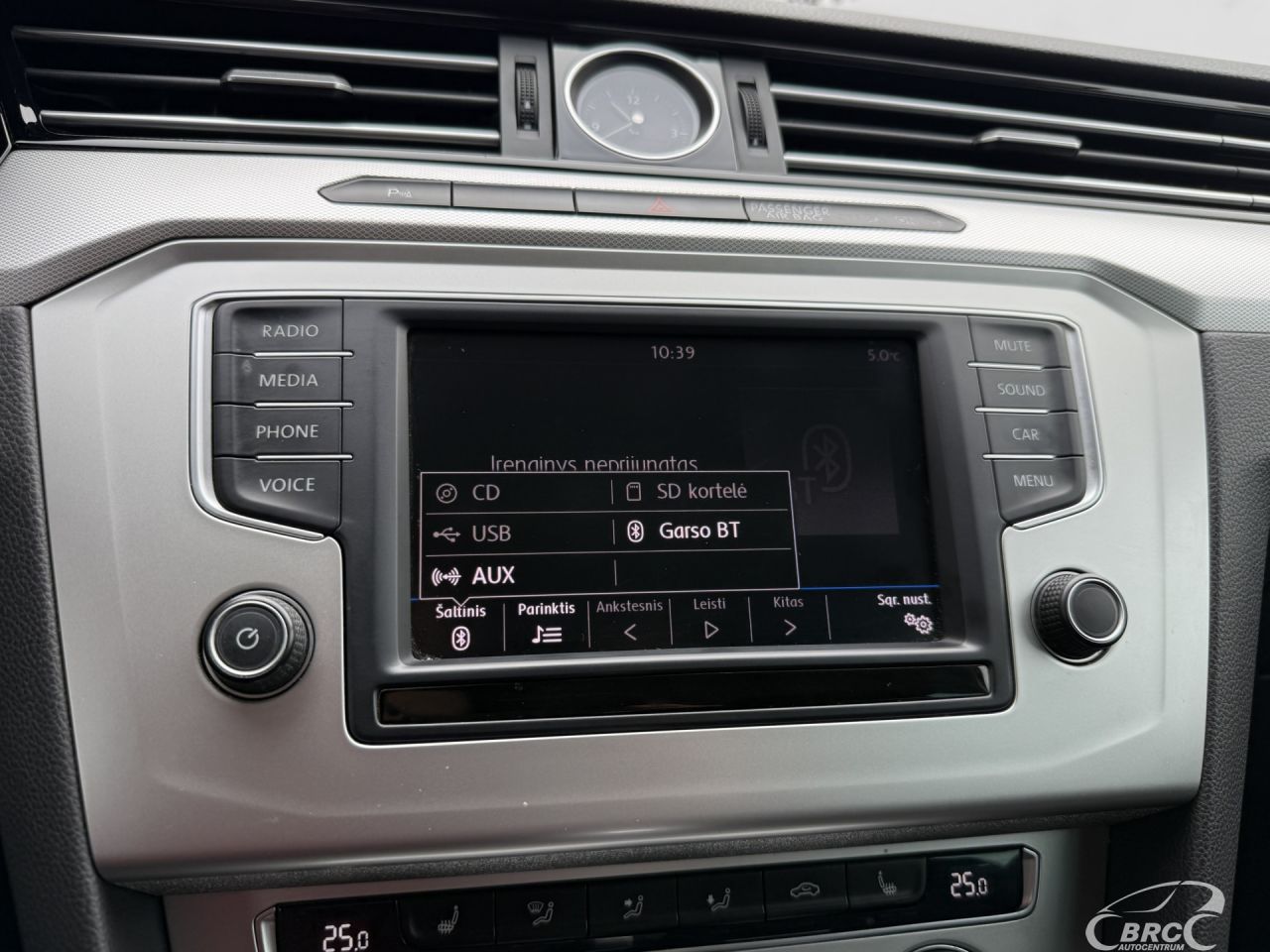 Volkswagen Passat | 30