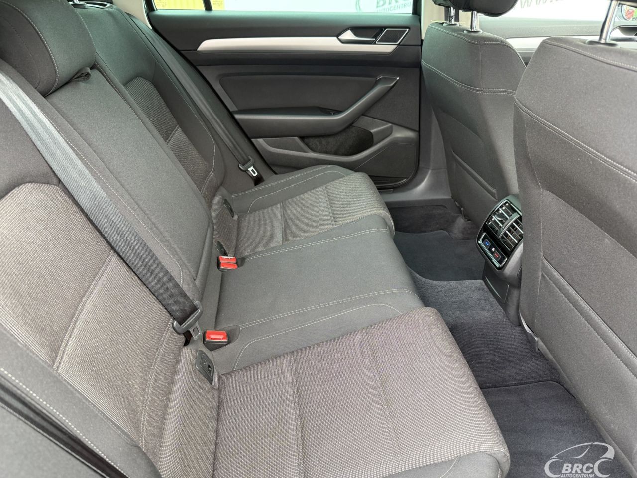 Volkswagen Passat | 10