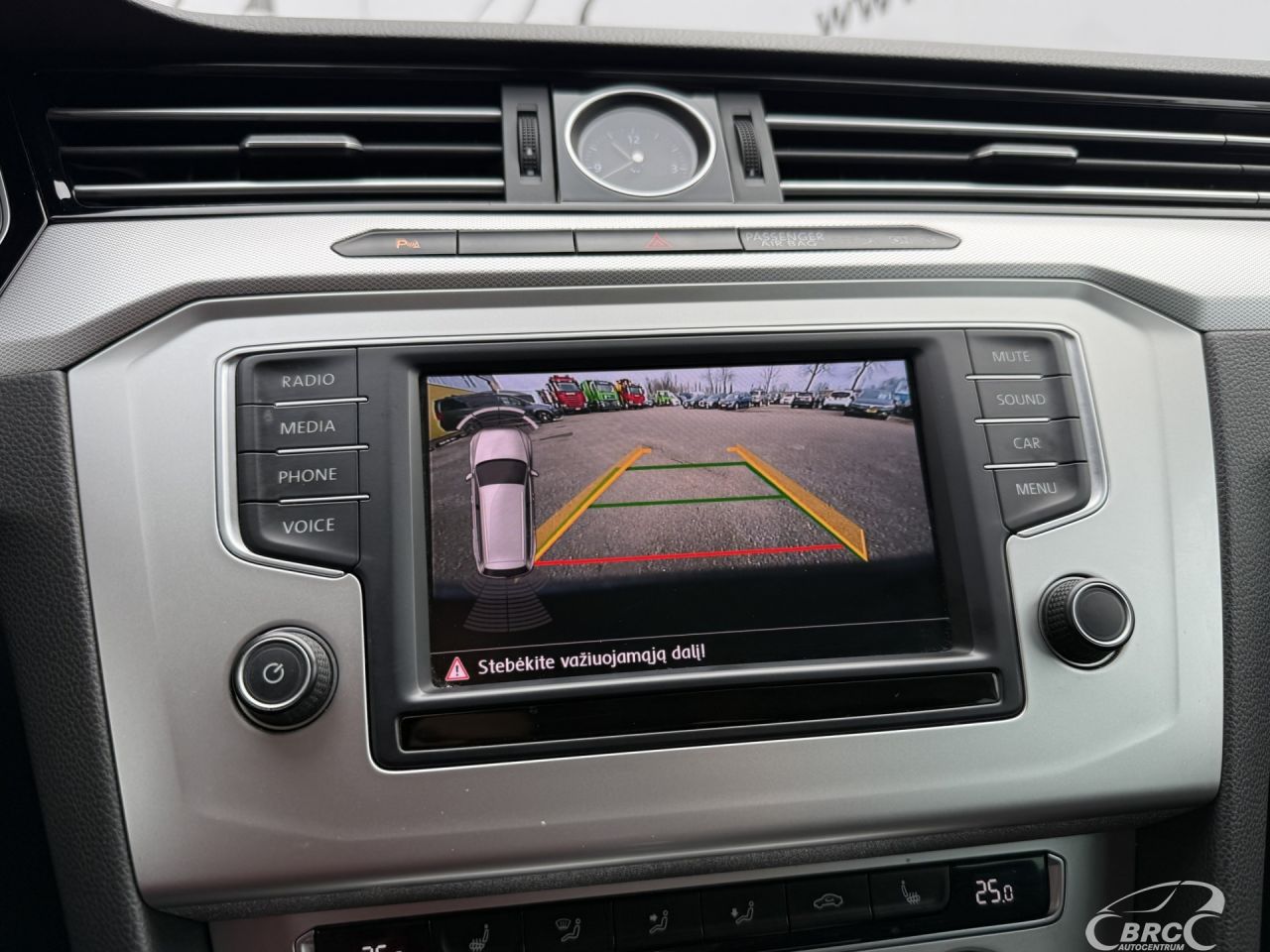 Volkswagen Passat | 34