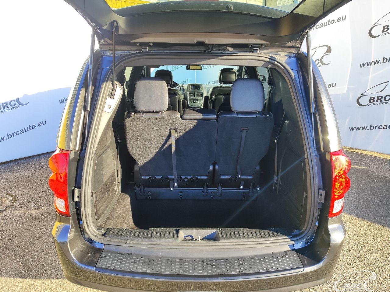 Dodge Grand Caravan | 12