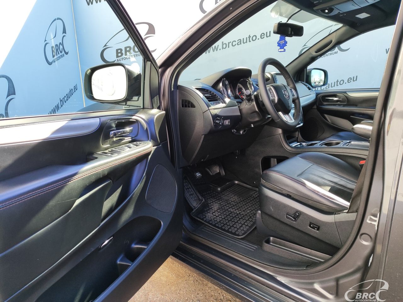 Dodge Grand Caravan | 19