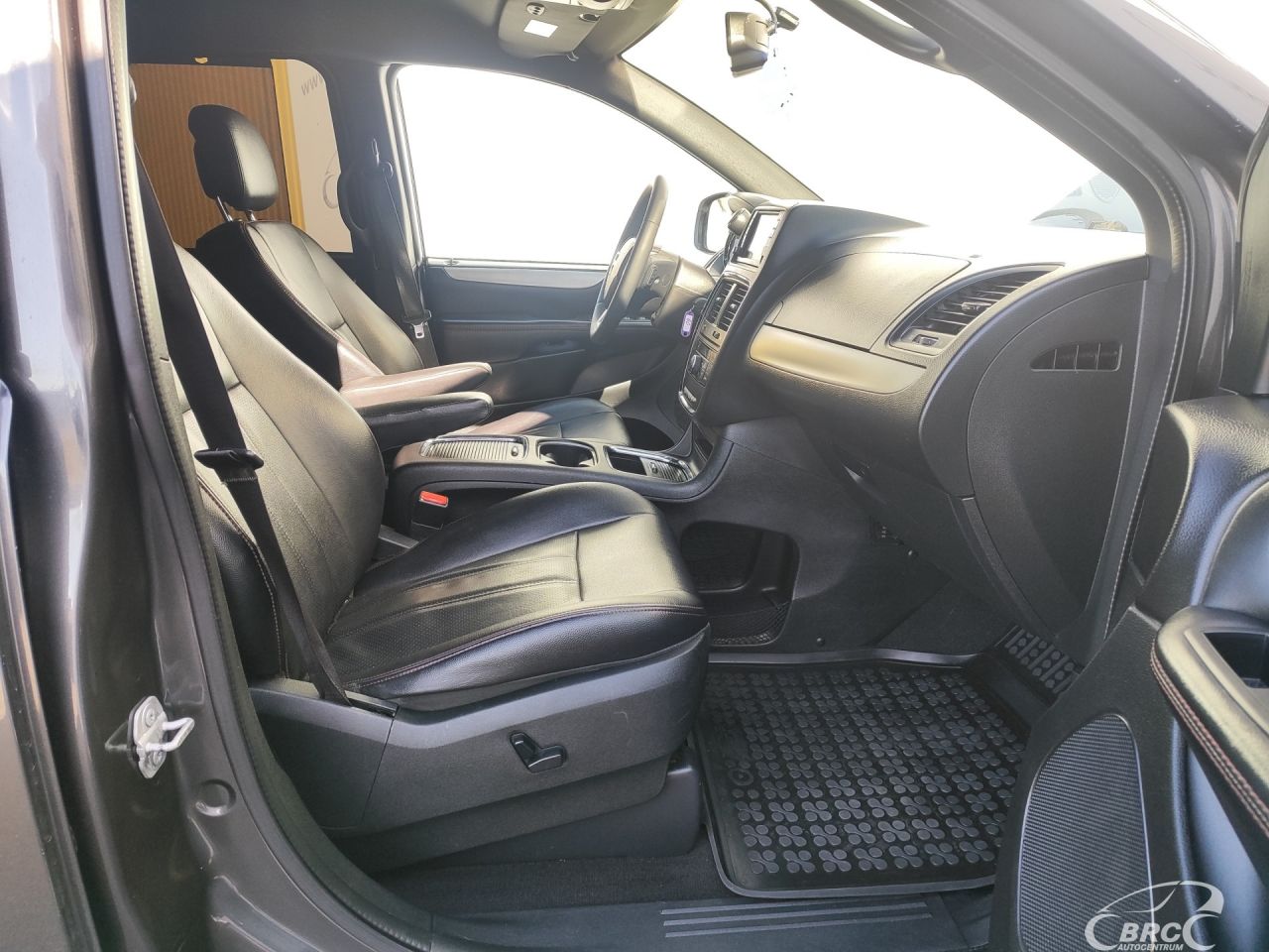 Dodge Grand Caravan | 8