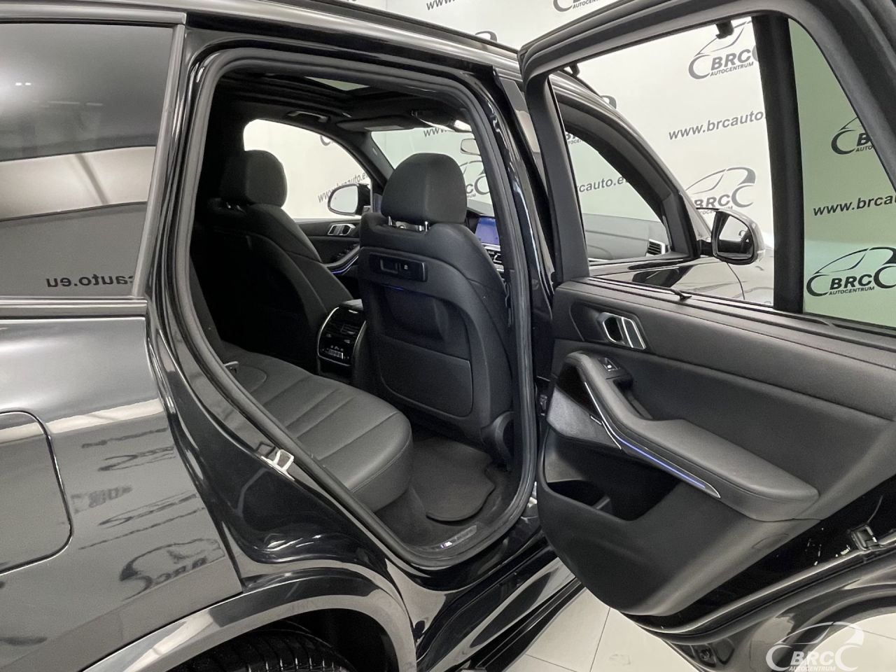 BMW X5 | 12