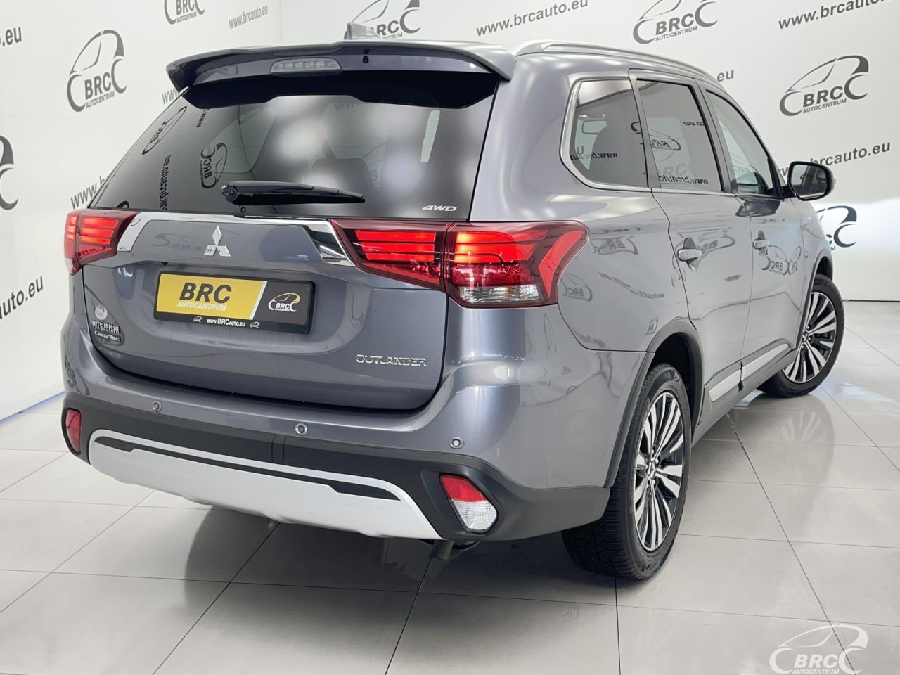 Mitsubishi Outlander | 52
