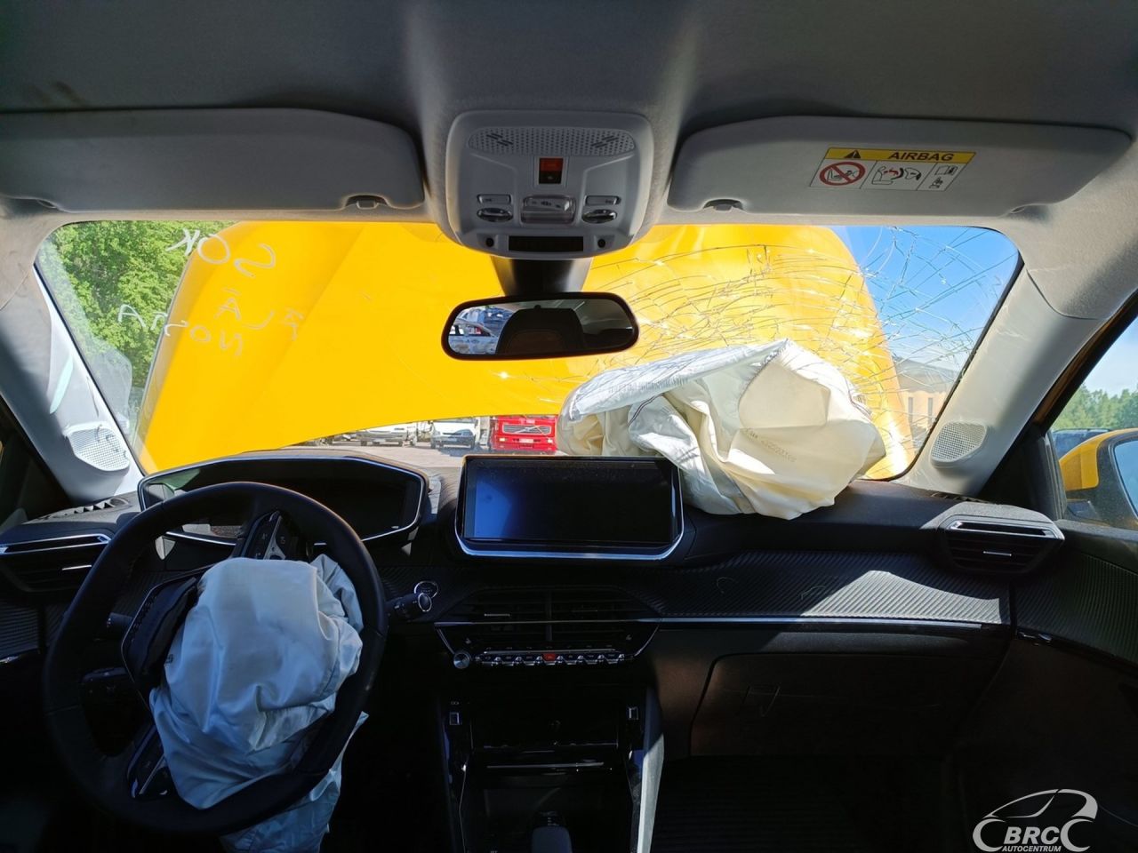 Peugeot 208 | 52