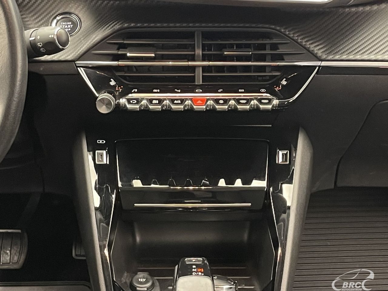 Peugeot 208 | 15