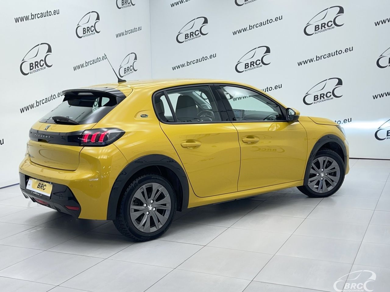 Peugeot 208 | 1