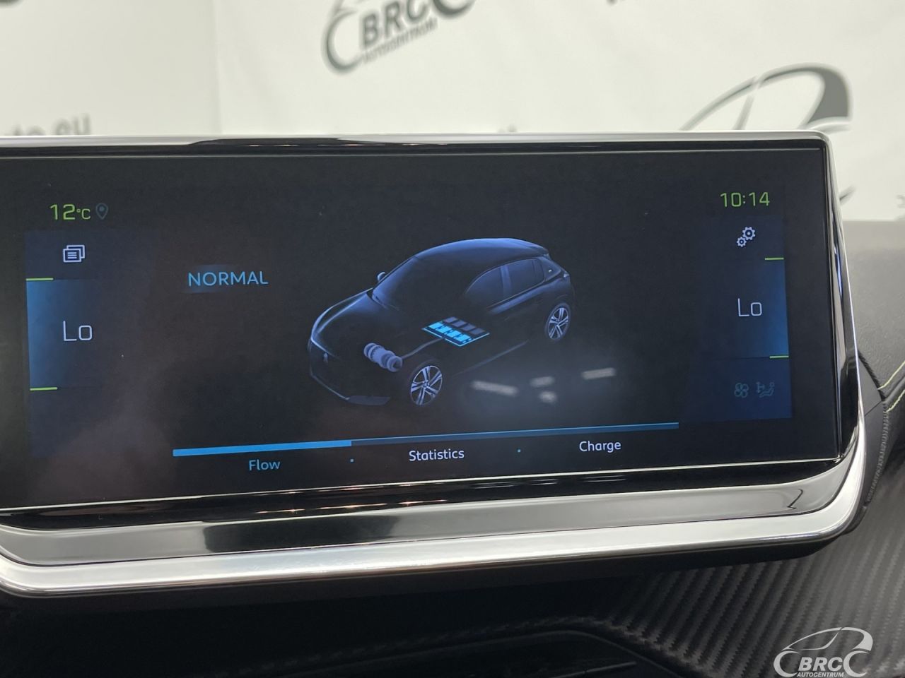 Peugeot 208 | 32