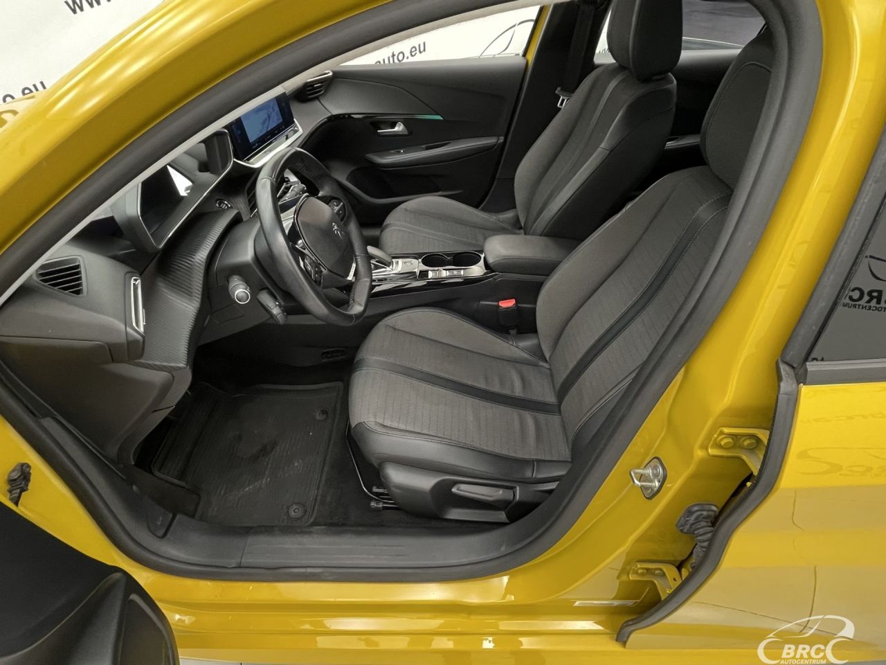 Peugeot 208 | 19