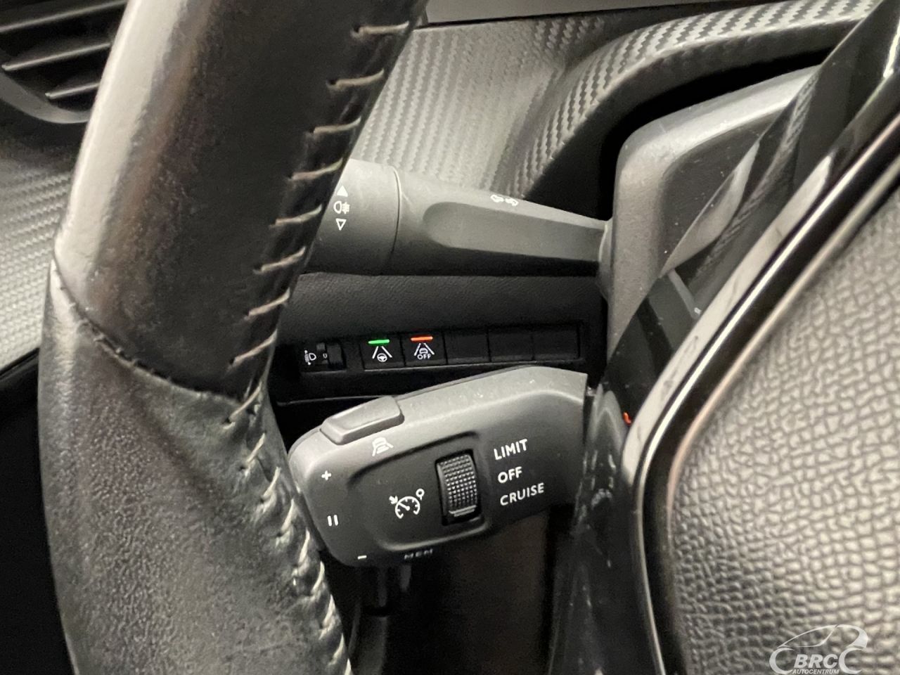 Peugeot 208 | 28