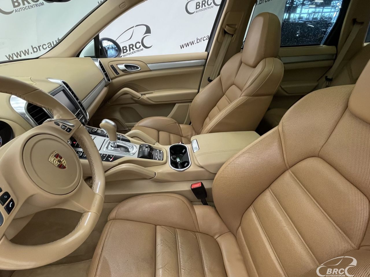 Porsche Cayenne | 25