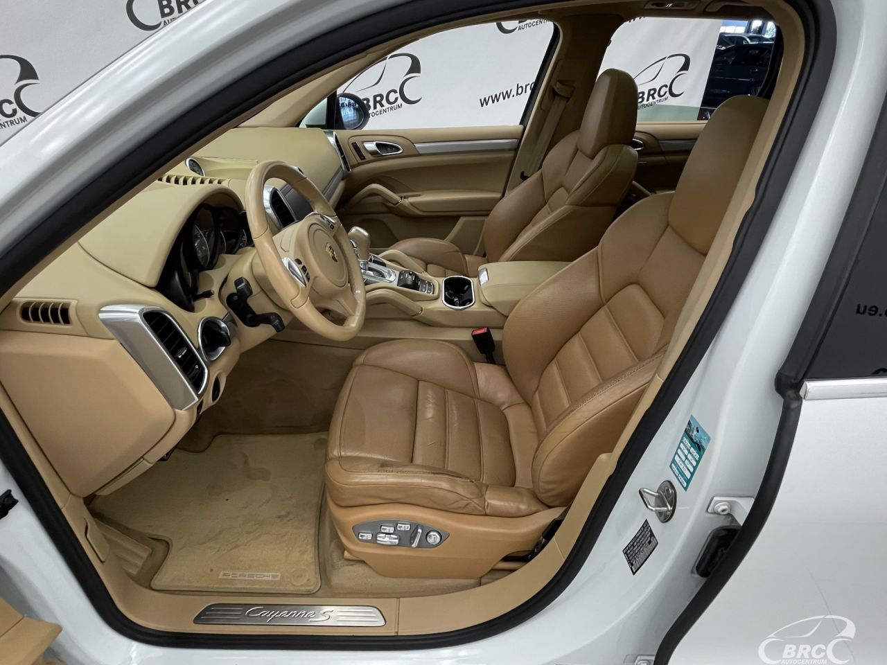 Porsche Cayenne | 21