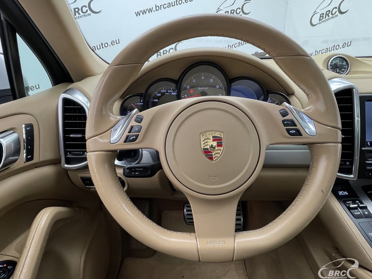 Porsche Cayenne | 29
