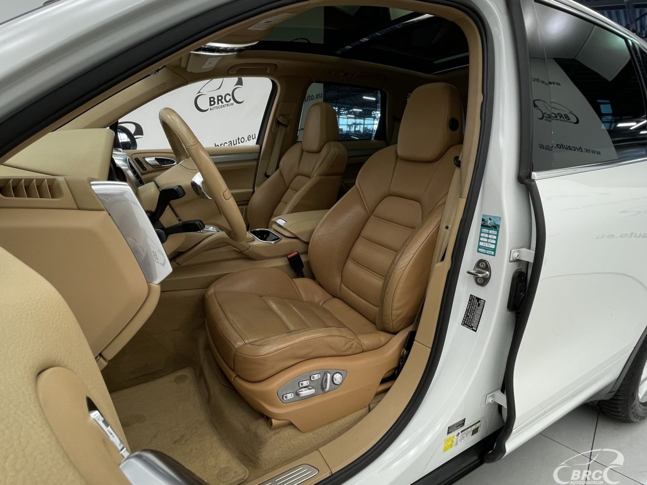 Porsche Cayenne | 23