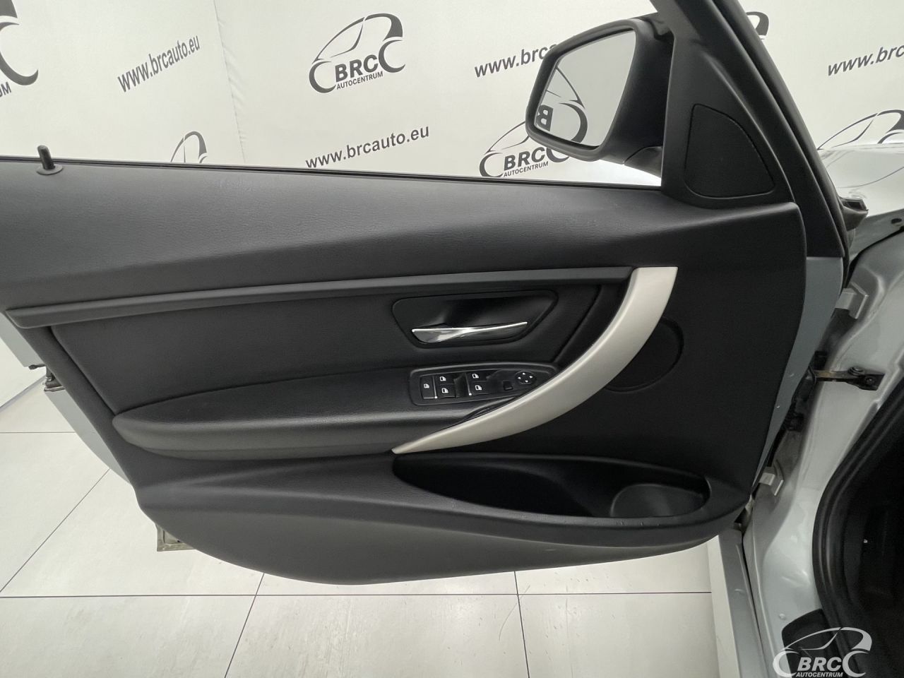 BMW 320 | 17
