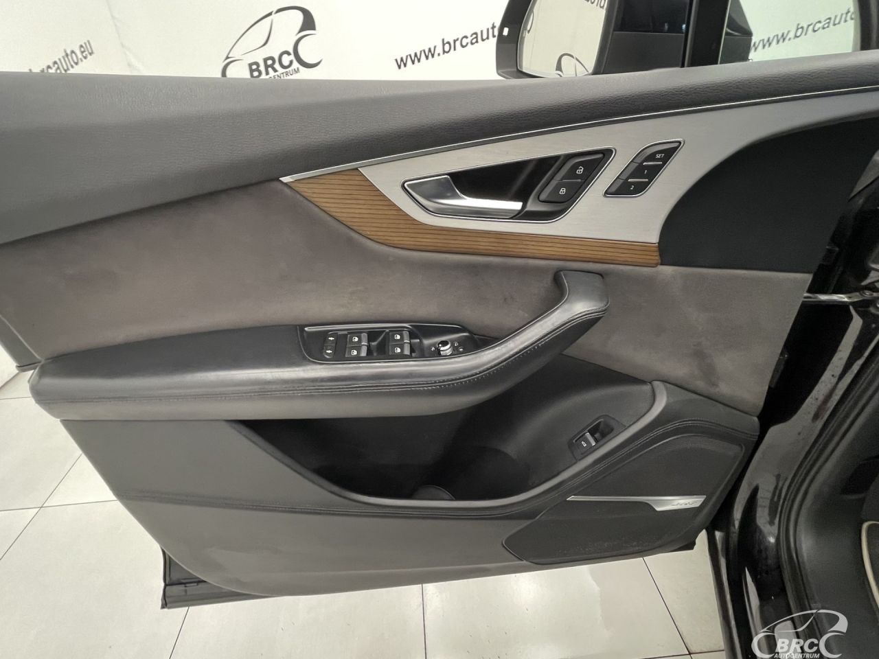 Audi Q7 | 22