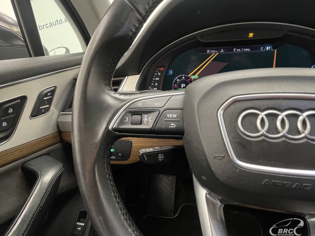 Audi Q7 | 34