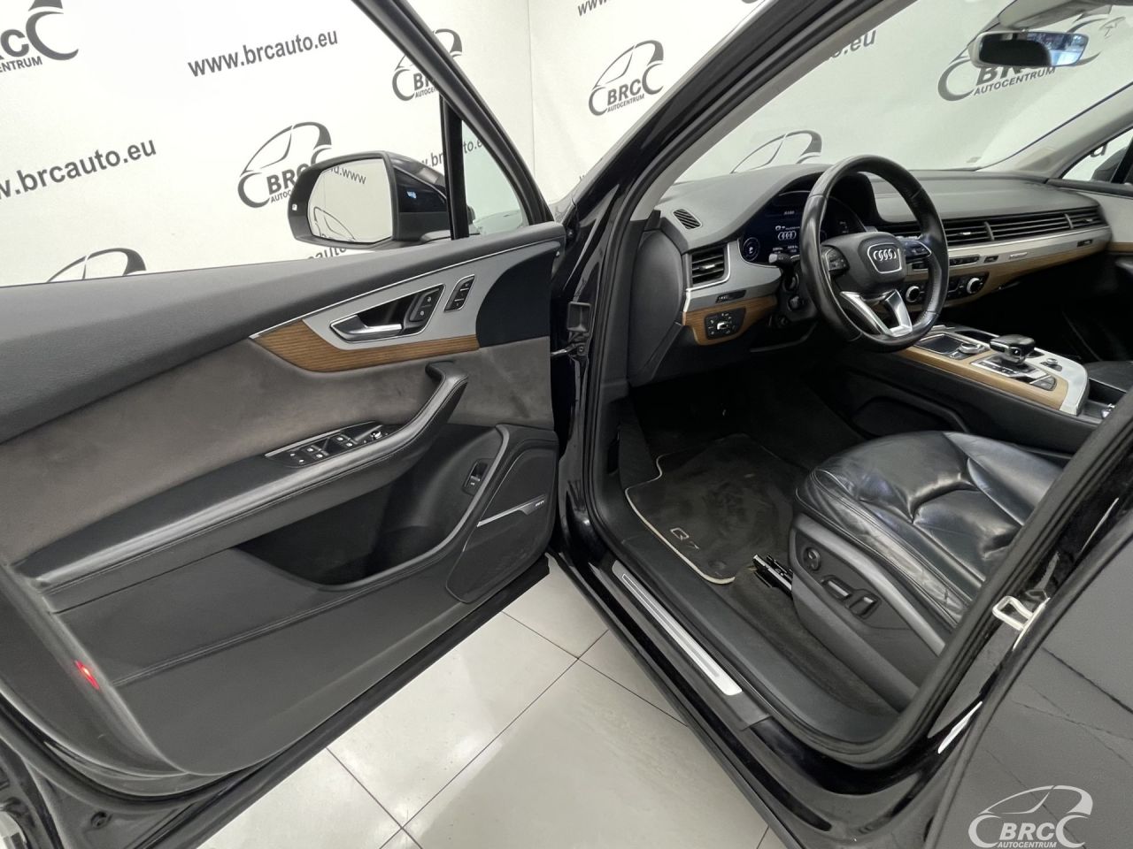 Audi Q7 | 21