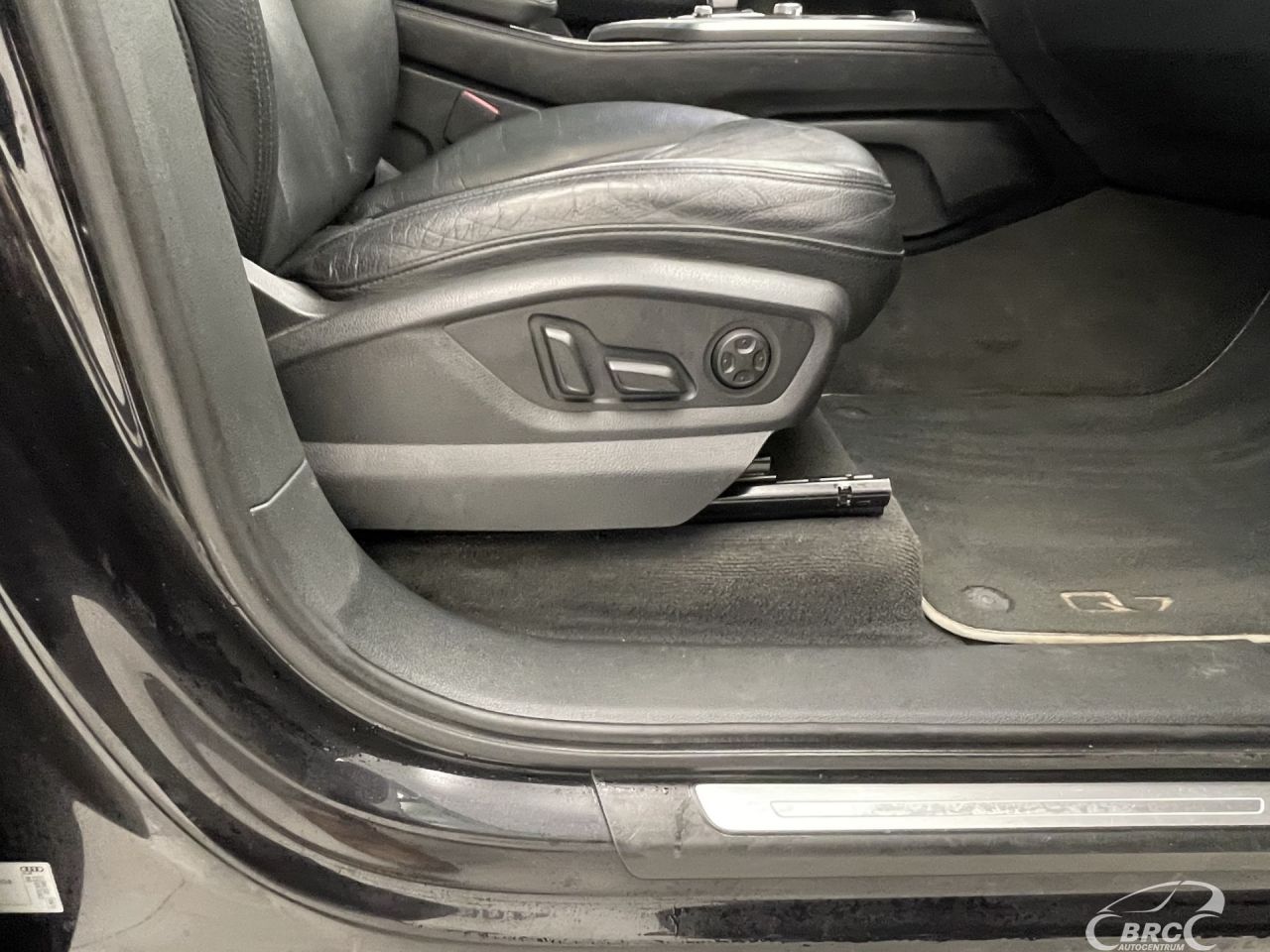 Audi Q7 | 5