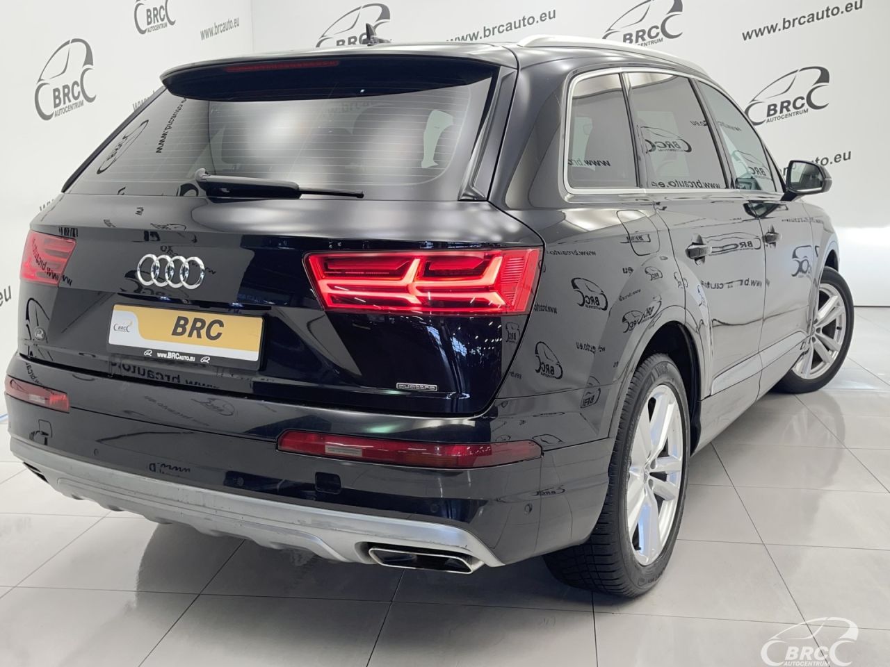 Audi Q7 | 56