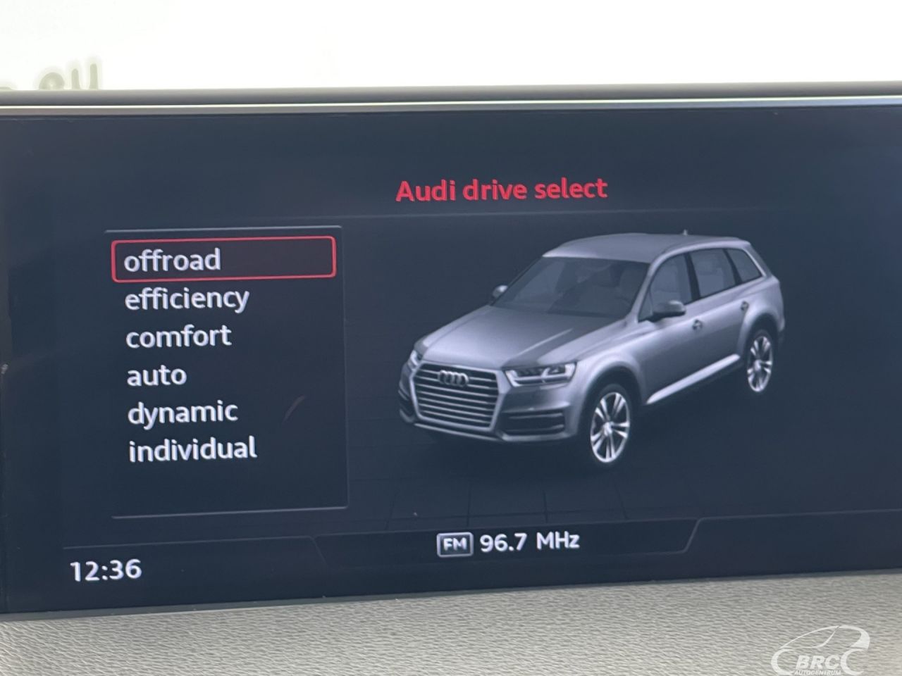 Audi Q7 | 40