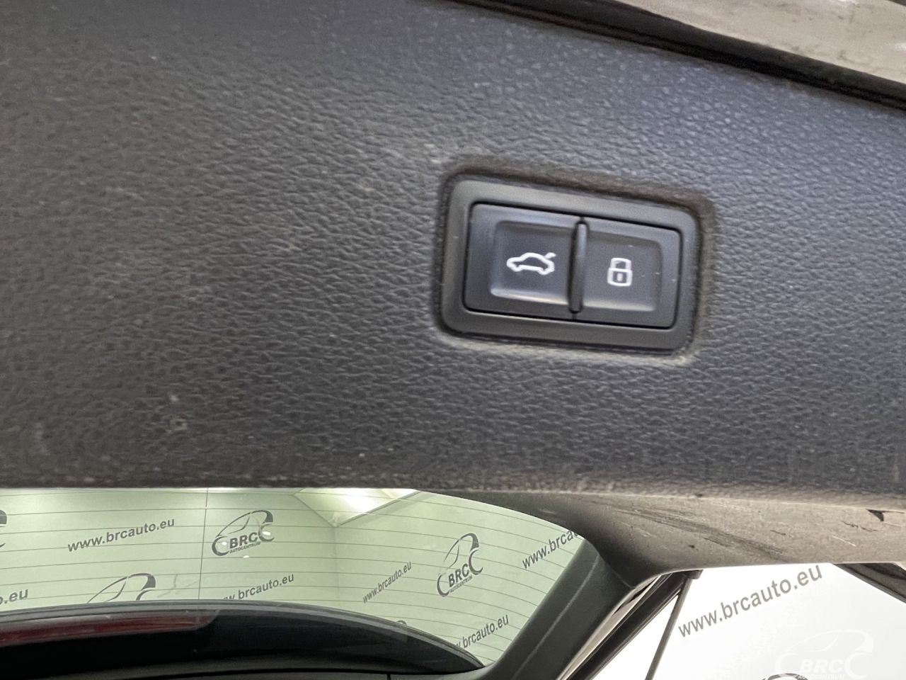 Audi Q7 | 52