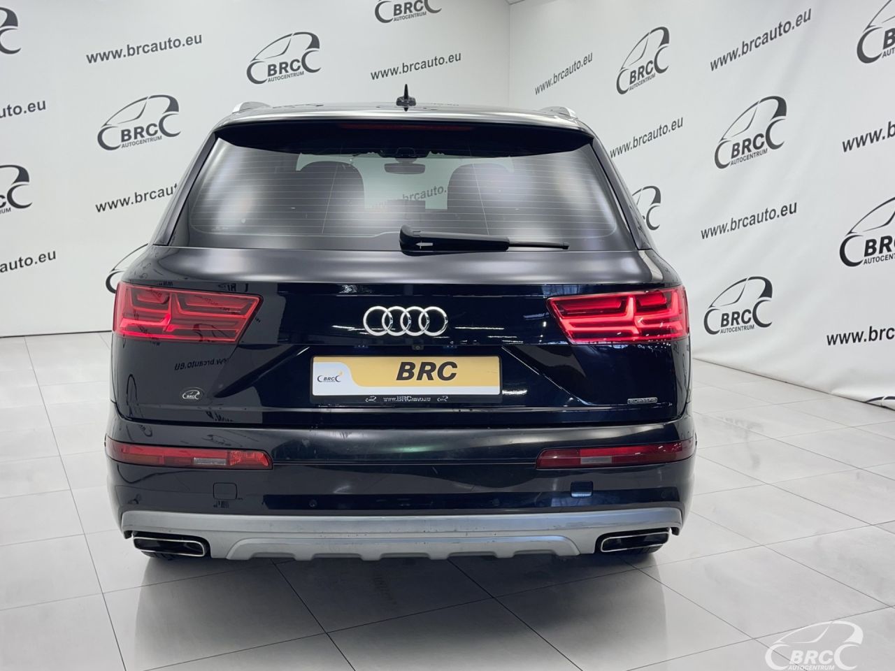 Audi Q7 | 58