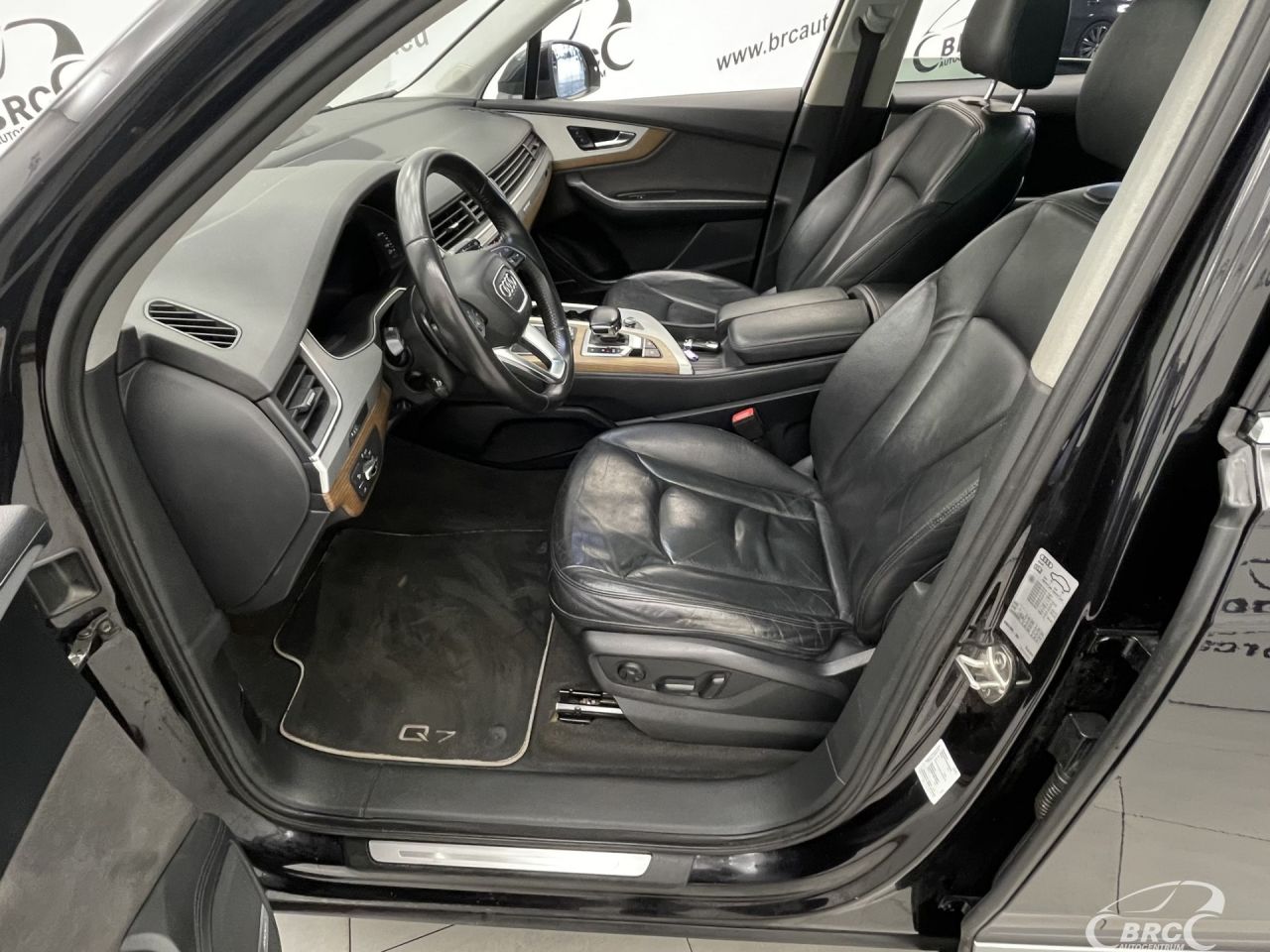 Audi Q7 | 23