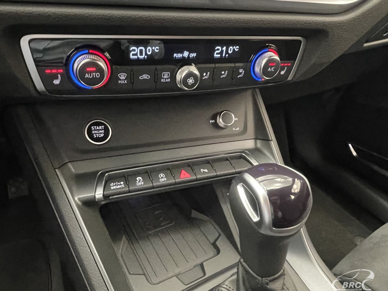 Audi Q3 | 26