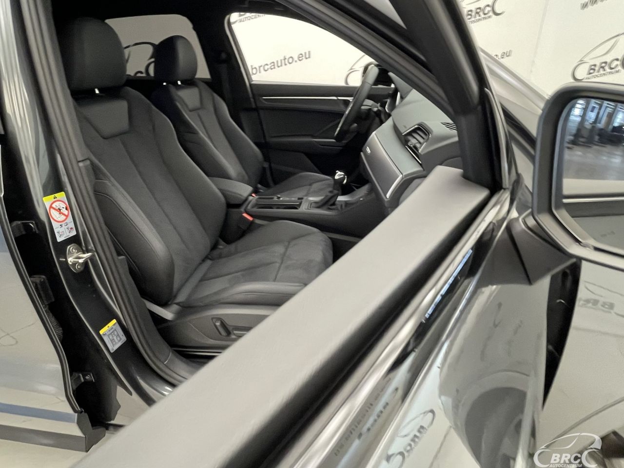 Audi Q3 | 6