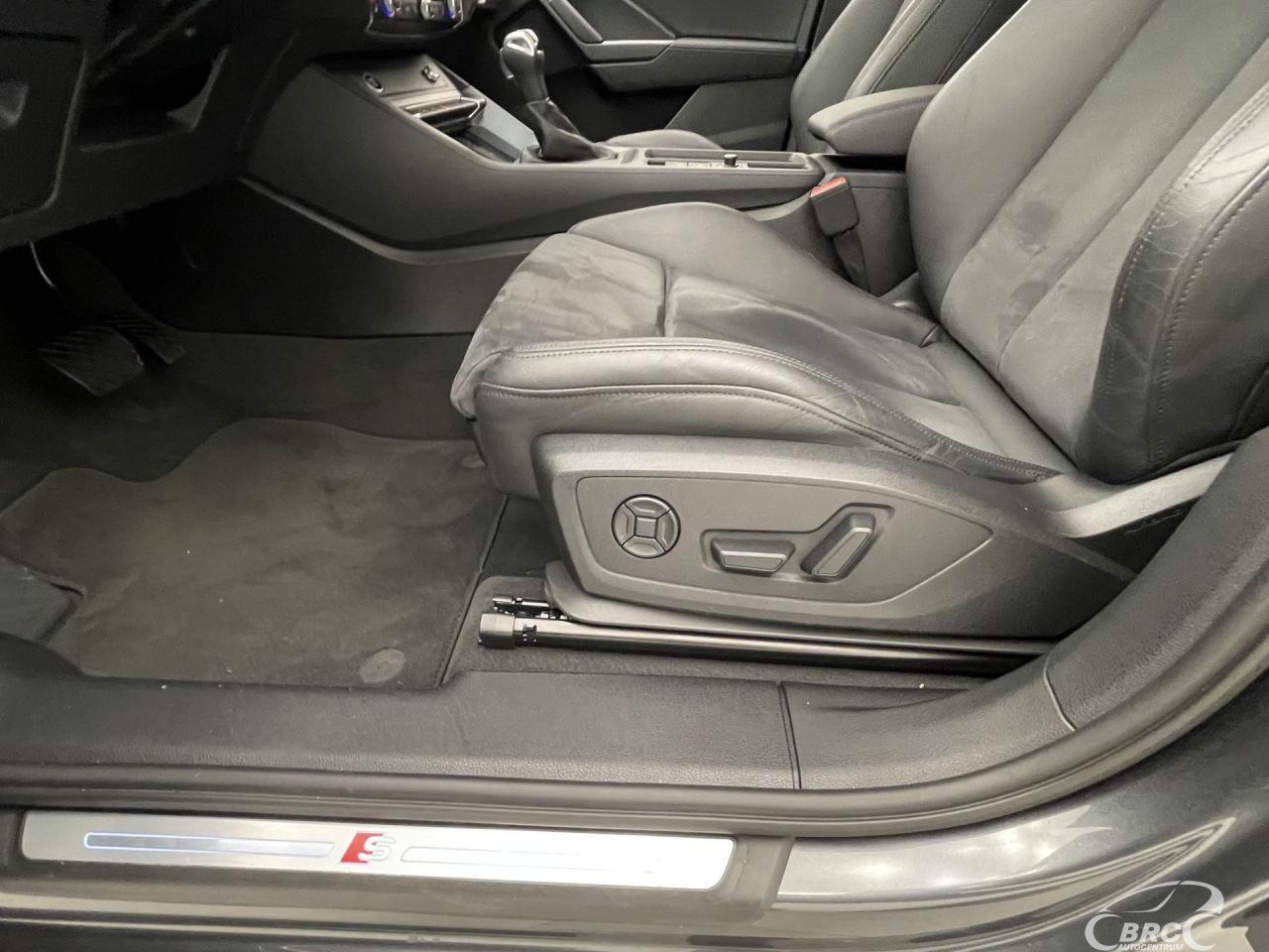 Audi Q3 | 21