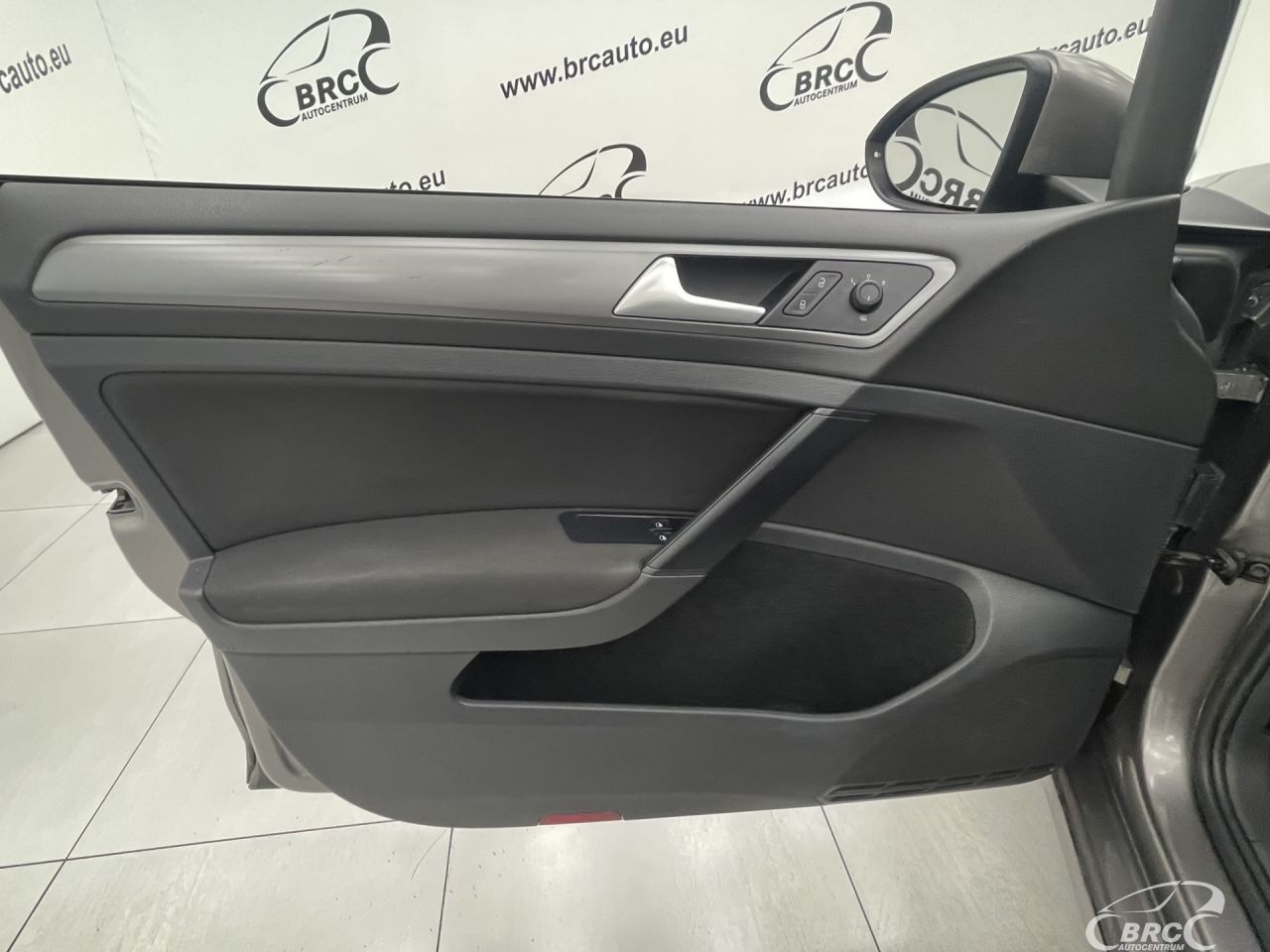 Volkswagen Golf | 18