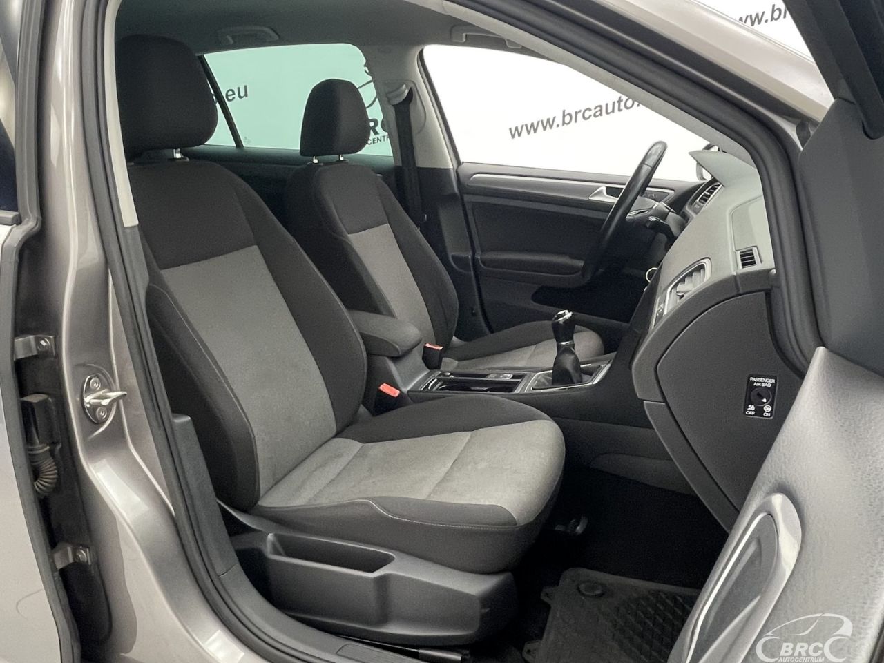 Volkswagen Golf | 6